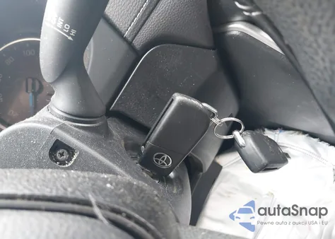 2019 Toyota Rav4 Hybrid Le z USA, uszkodzony, nr VIN JTMMWRFV9KD512407